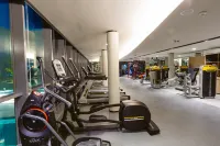 Modena by Fraser Buriram - palestra