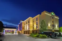 Holiday Inn Express & Suites Fort Wayne Hotels in Aboite Township