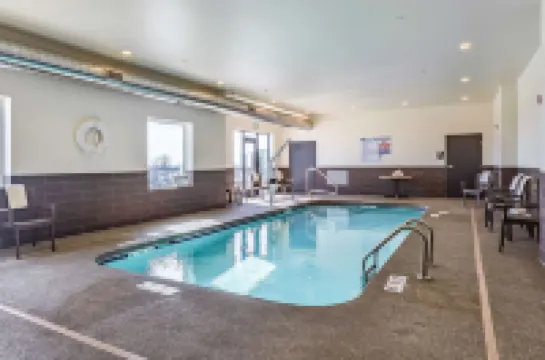 Sleep Inn & Suites Mt Hope Near Auction & Event Center