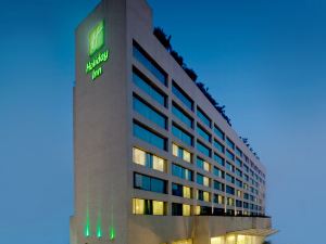 Holiday Inn Mumbai International Airport, an IHG Hotel