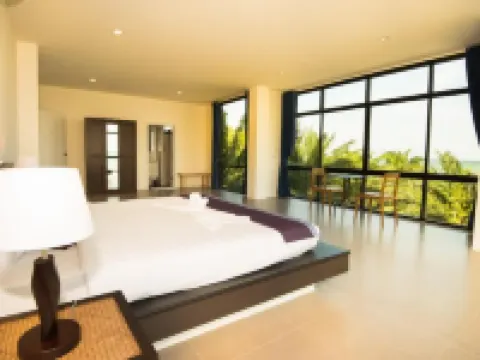 เดอะบีชรีสอร์ทแอนด์เรสซิเดนซ์ โรงแรมในอำเภอ ปะทิว