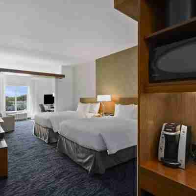 Fairfield Inn & Suites St Petersburg North Rooms