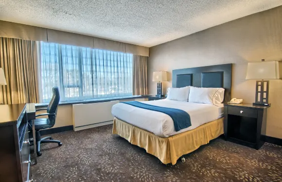 Holiday Inn Express 底特律伯明翰