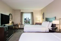 Crowne Plaza Memphis Downtown Hotels near Halloran Centre for Performing Arts & Education