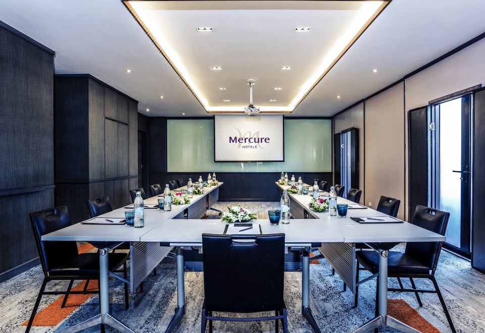 5. 머큐어 사무이 ..