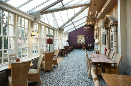 Manor Hotel by Greene King Inns