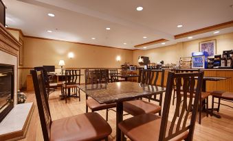 Best Western Crown Inn  Suites