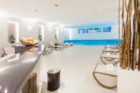 Crowne Plaza BERLIN CITY CENTRE KU'DAMM by IHG - ที่มีสระว่ายน้ำ