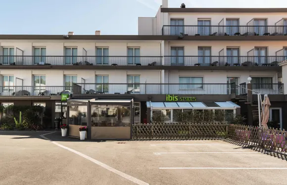 宜必思尚品聖吉萊斯克魯瓦德維耶酒店