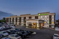 Holiday Inn Cleveland Northeast - Mentor Hotels in Eastlake