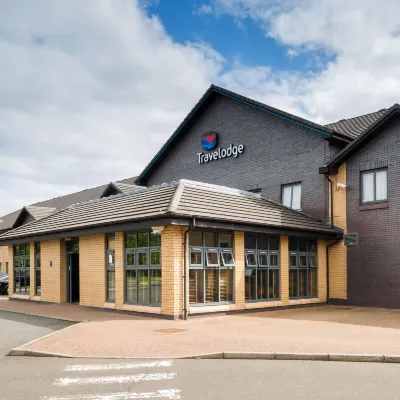 Travelodge Glasgow Airport Hotels near Paisley Gilmour Street