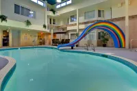 Holiday Inn Express 紅鹿 紅鹿住宿飯店