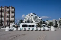 Villa Luz Design & Art Hotel فنادق في Grau i Platja