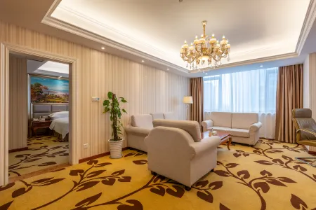 Vienna International Hotel (Shanghai Hongqiao National Exhibition and Convention Center Nanxiang) Отели рядом с достопримечательностью «Guyi Garden»