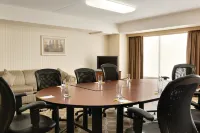 Border Inn & Suites