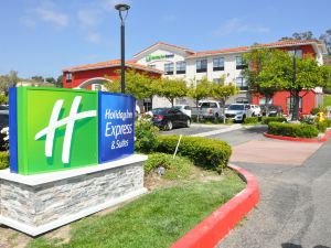 Holiday Inn Express & Suites - Lake Forest, an IHG Hotel