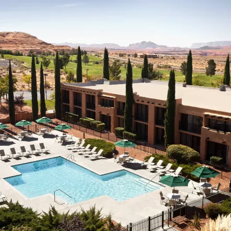 Courtyard Page at Lake Powell