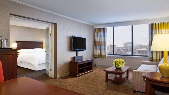 Sheraton Philadelphia University City Hotel