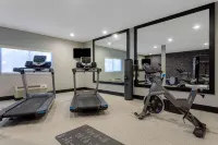La Quinta Inn & Suites by Wyndham Ft. Myers-Sanibel Gateway - Gym