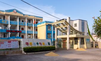 Nanxiong Dengfang Hotel