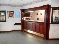 Super 7 Inn