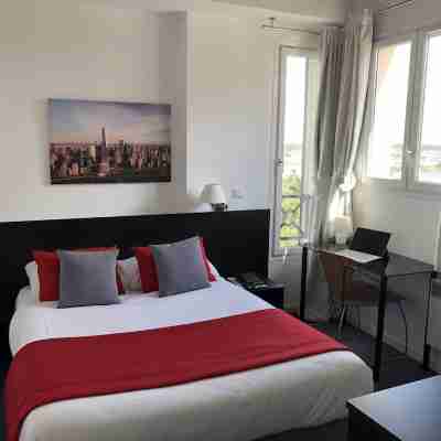 Paris Saint Cloud Hotel Rooms