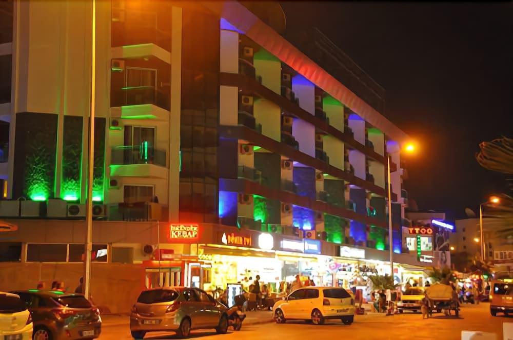 Acar Hotel