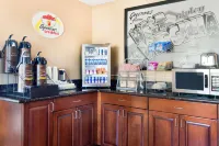 Super 8 by Wyndham Ripley - breakfast