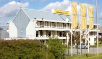 Premiere Classe Dunkerque Est - Armbouts Cappel Hotels in Esquelbecq
