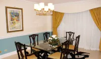 Courtleigh Hotel & Suites - breakfast