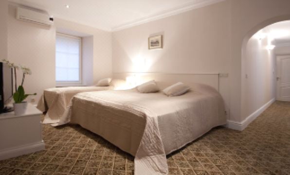 Real House - Housity