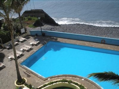 Outdoor Swimming Pool