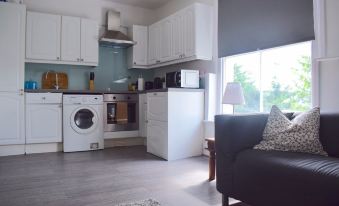 1 Bedroom Property in South West London