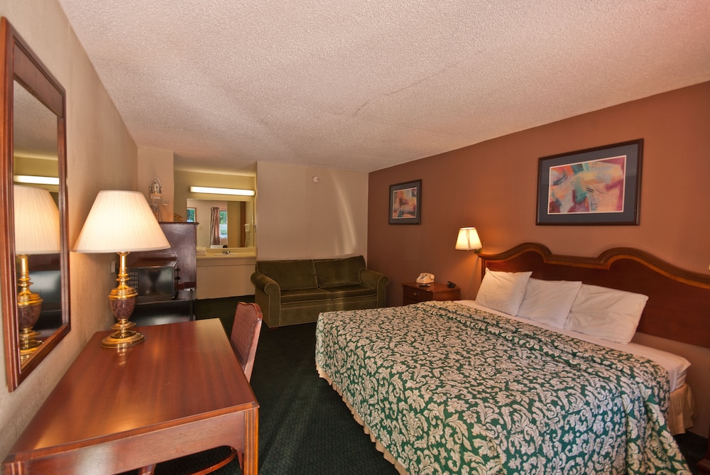 Country Hearth Inn & Suites Marietta