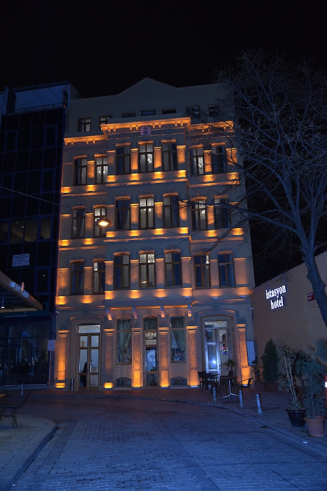 Istasyon Hotel (İstasyon Hotel)