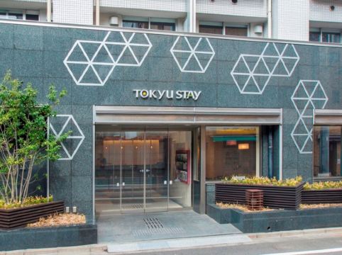 nearest louboutin store