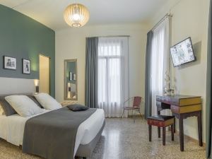 Grand Canal Suites