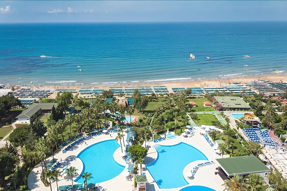 İz Flower Side Beach Hotel