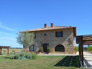 Tuscan Style Eco-Farm Molinaccio