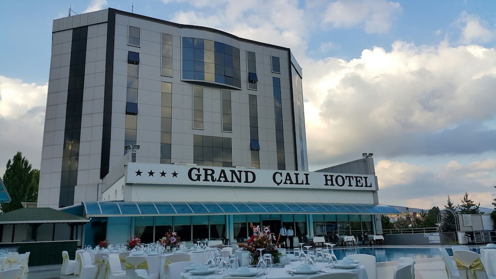 Grand Cali Hotel