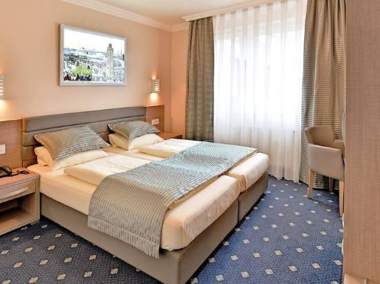 St Joseph Hotel Hamburg Reeperbahn St Pauli Kiez Reviews For 3 Star Hotels In Hamburg Trip Com