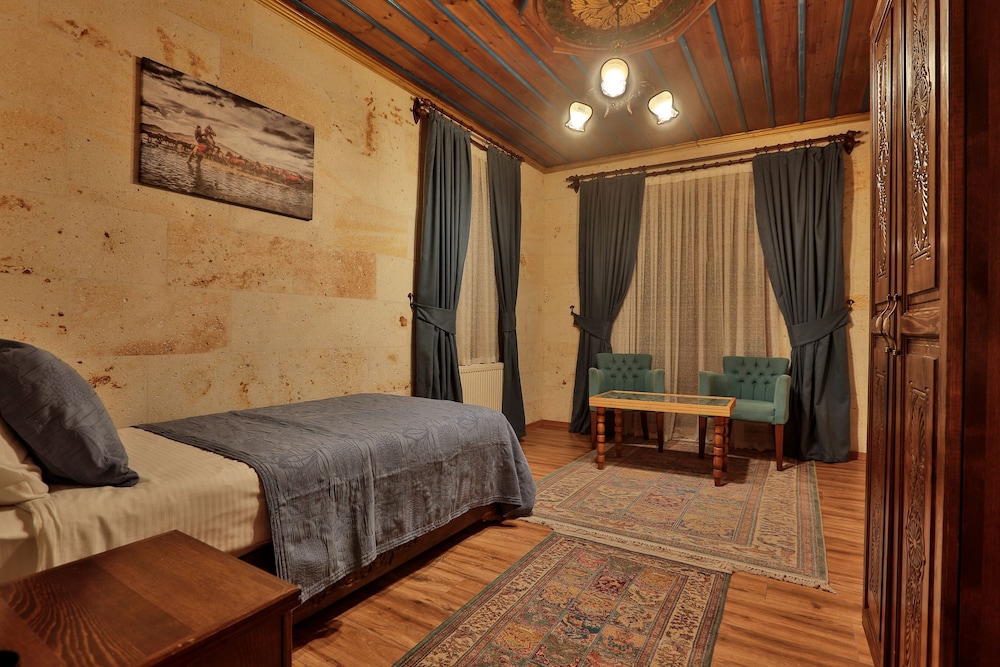 Milat Cave Hotel