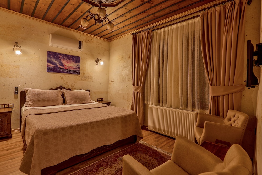 Milat Cave Hotel