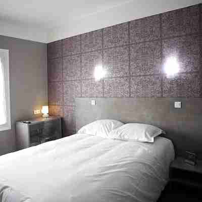 Logis Hôtel Le Chene Dore Rooms