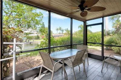Public Areas #1631 Sanibel Moorings Dock View 2 Bedroom Home Photo
