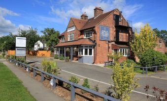 The George Carvery & Hotel