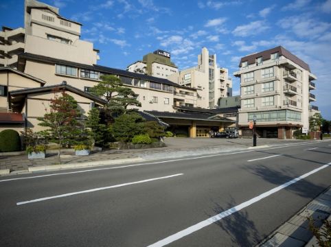 七尾の能登島ゴルフアンドカントリークラブ周辺のホテル 22おすすめ旅館 宿 Trip Com