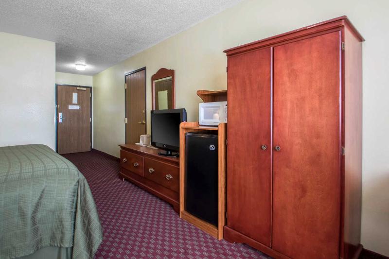 Quality Inn Mineral Point