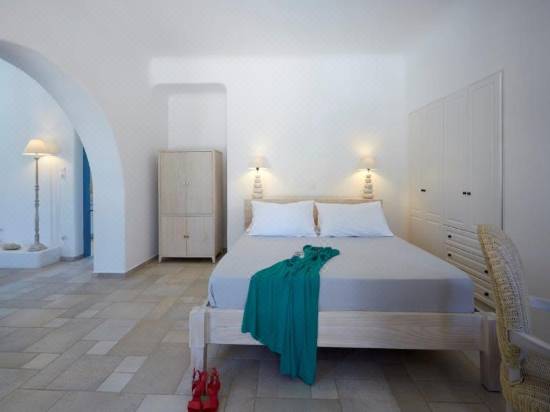 Black Rose Beach Suites-Santorini Updated 2022 Room Price-Reviews & Deals |  Trip.com