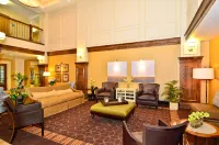 Holiday Inn Express & Suites Williston Các khách sạn ở Missouri Ridge